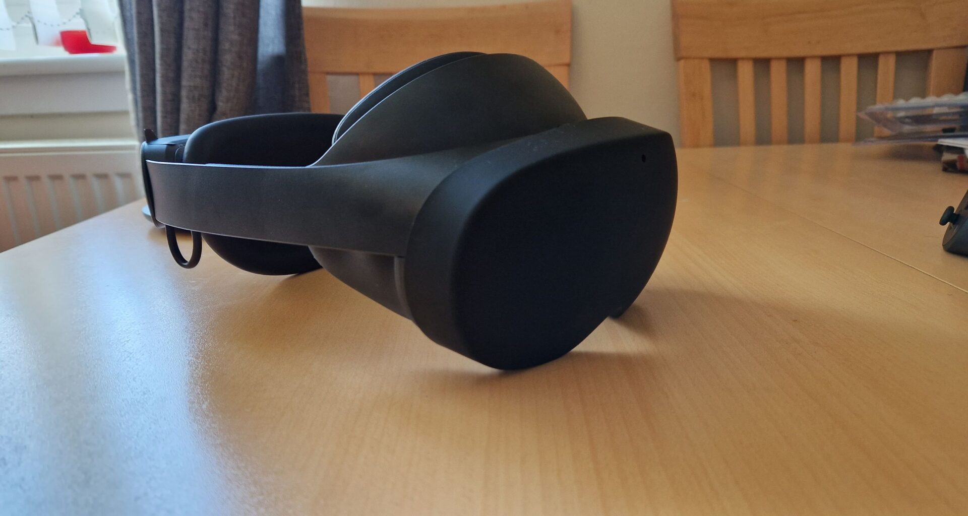 With rumors pointing to Meta's next VR headset using pricey Micro-OLED displays, Valve's Steam Frame could score an open goal with gamers