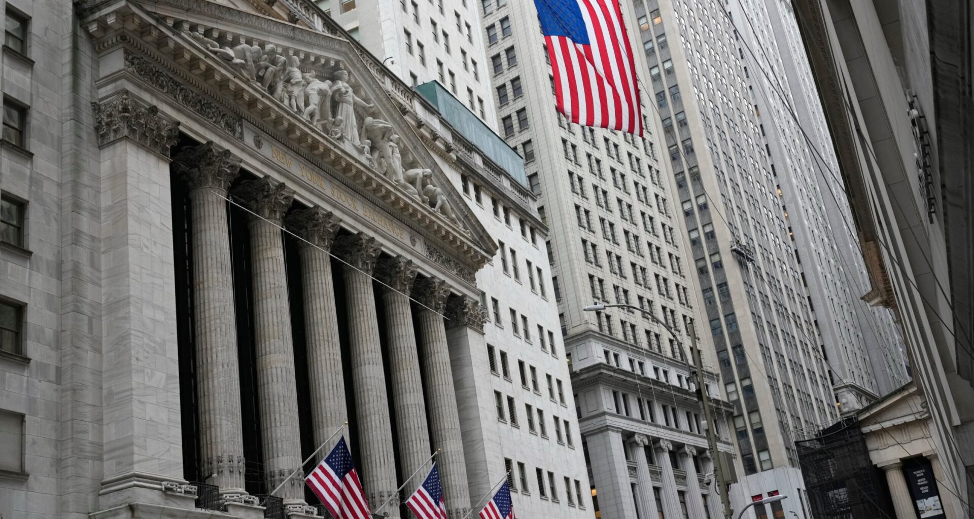 US stocks erase a big early loss and rise after oil prices whip from nearly $120 back below $90