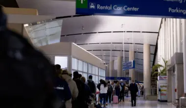 Trump says he will deploy ICE to airports as TSA shortages drive delays - The Washington Post