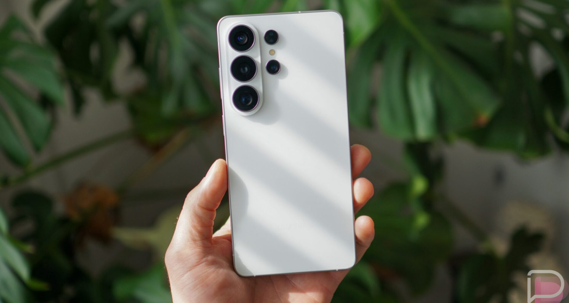 Nearly All Buyers Opt for Galaxy S26 Ultra