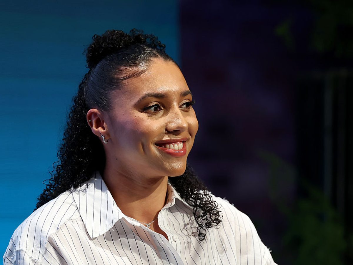 Before Every Game, Azzi Fudd Does The Same Three Things