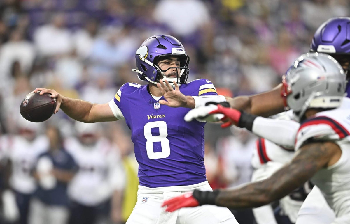 Cowboys, QB Sam Howell agree on 1-year deal: Source