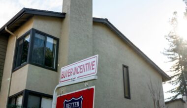 There are now nearly 50% more home sellers than buyers as mismatch widens to a record 630,000