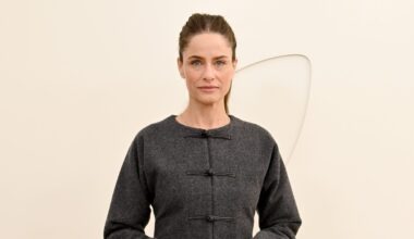 Amanda Peet Reveals Breast Cancer Diagnosis