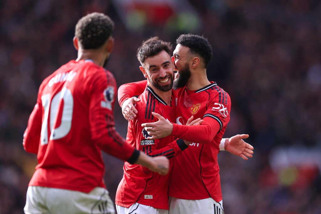 Bruno Fernandes celebrates with UNited teammates