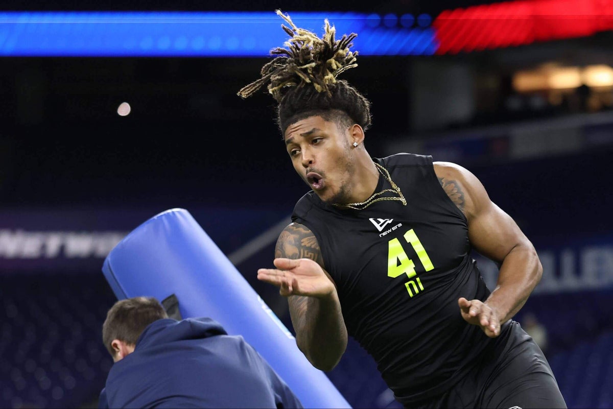 Dueling 49ers mock drafts: Who drafted better?