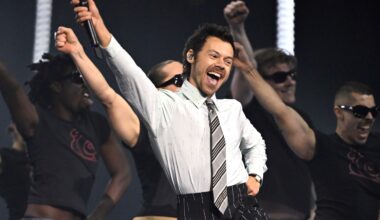 Harry Styles' 'Kiss All The Time. Disco, Occasionally' Tops Charts