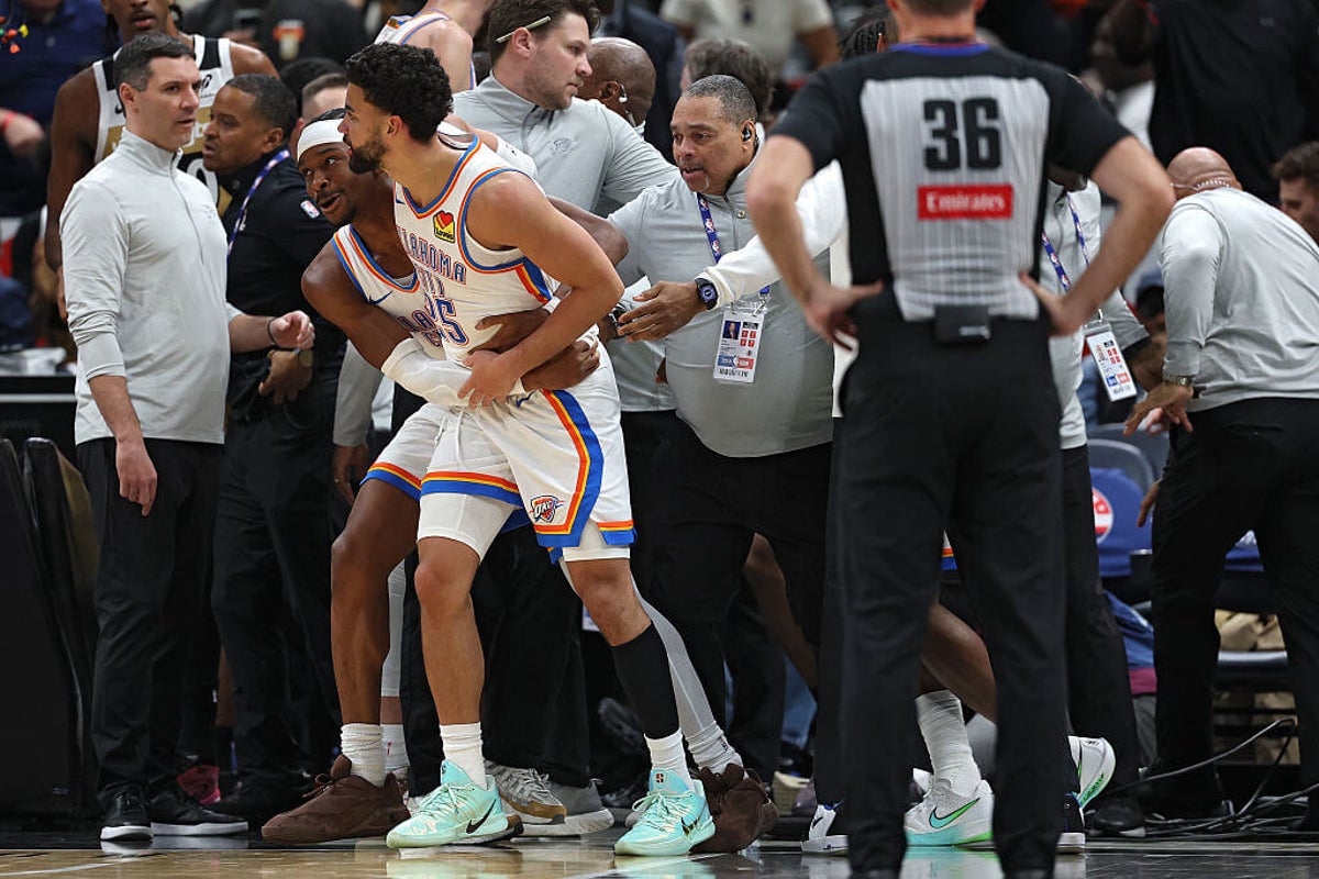 Four players ejected after Wizards-Thunder fight spills into stands