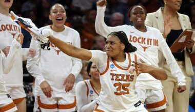 Texas decimates Michigan for return trip to Final Four