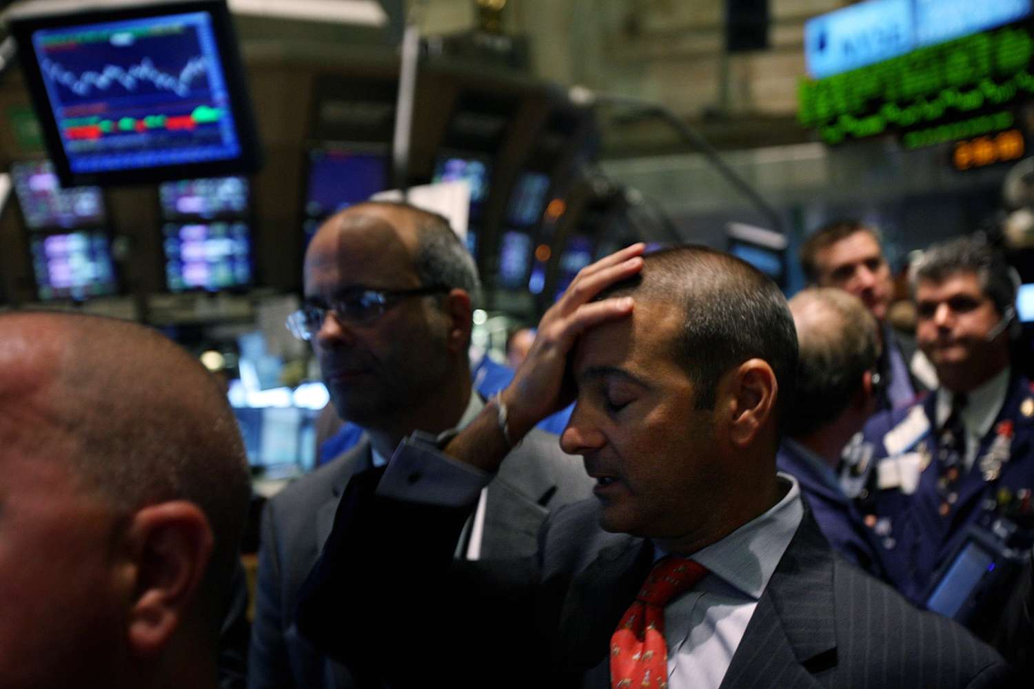 Why a Wall Street Insider Warns Markets Feel ‘Ominously’ Like They Did in 2008