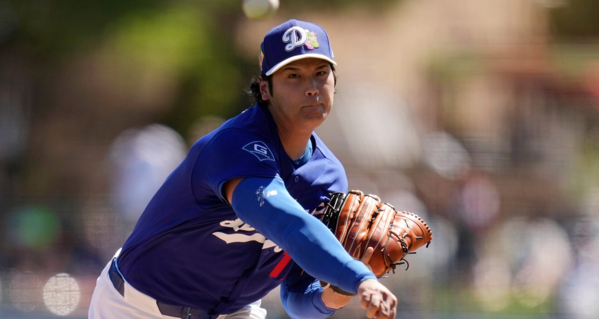 Shohei Ohtani throws 4 1/3 scoreless innings in spring debut on mound for the Los Angeles Dodgers