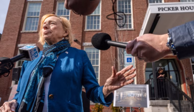 Democrats worry bruising Maine primary could cost them a shot at Susan Collins - The Washington Post