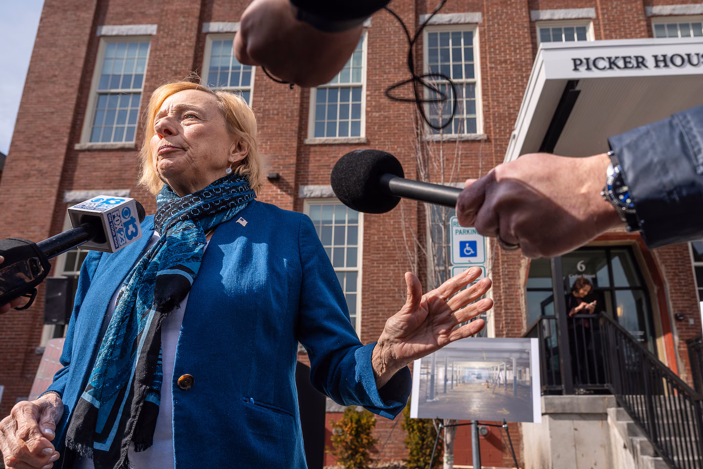 Democrats worry bruising Maine primary could cost them a shot at Susan Collins - The Washington Post
