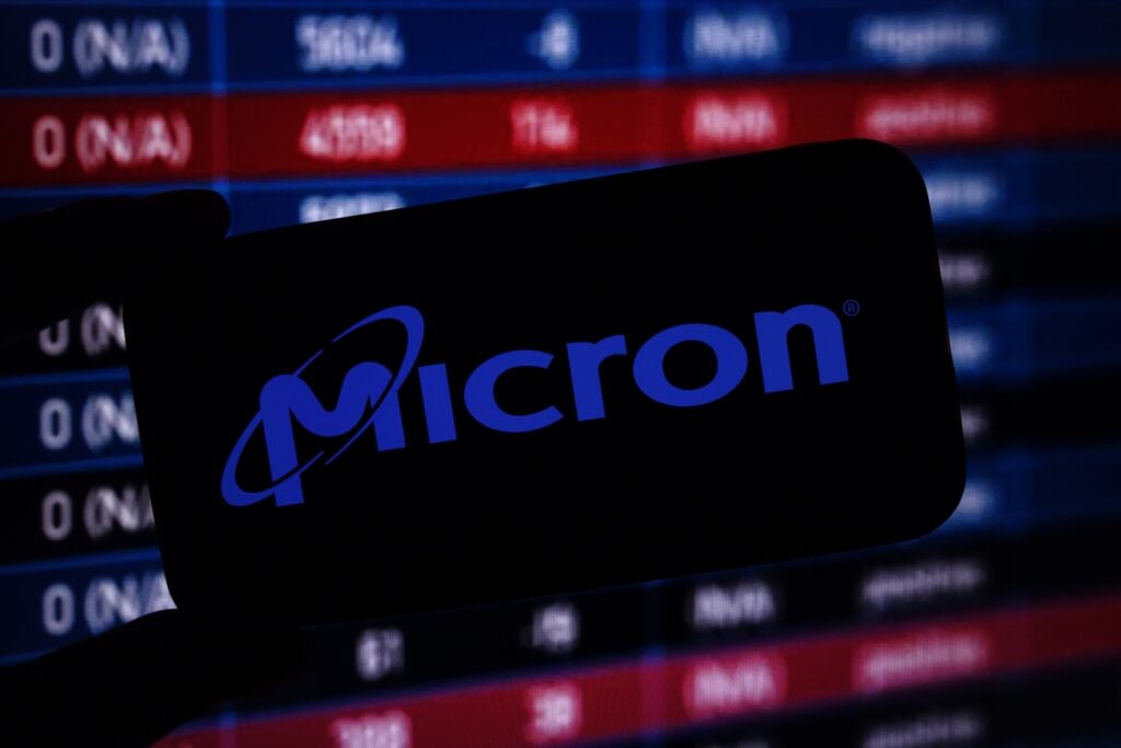 Micron Stock Sinks Into Bear Market After Stunning 666% Rally - Micron Technology (NASDAQ:MU)