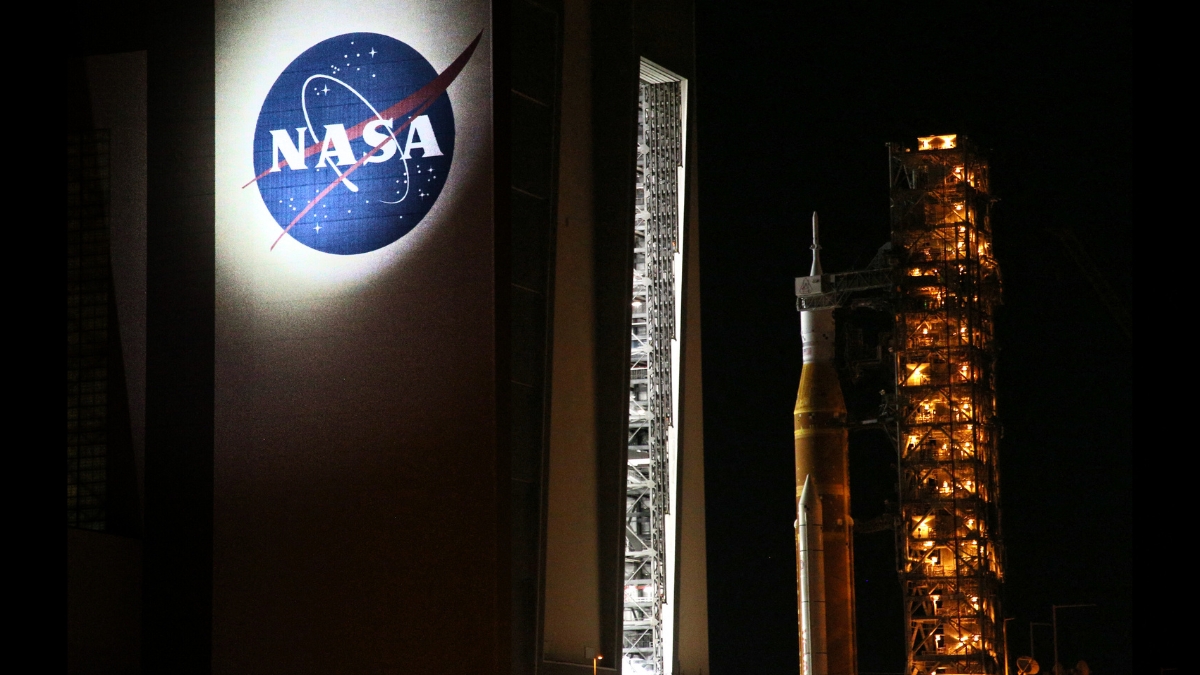 NASA Announces Major Change to Plans For Putting Humans on The Moon : ScienceAlert