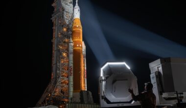 Artemis 2 returns to the pad for April launch attempt