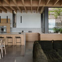 Counter-Slope House / YH2 Architecture - Interior Photography, Kitchen, Wood, Table, Chair, Countertop