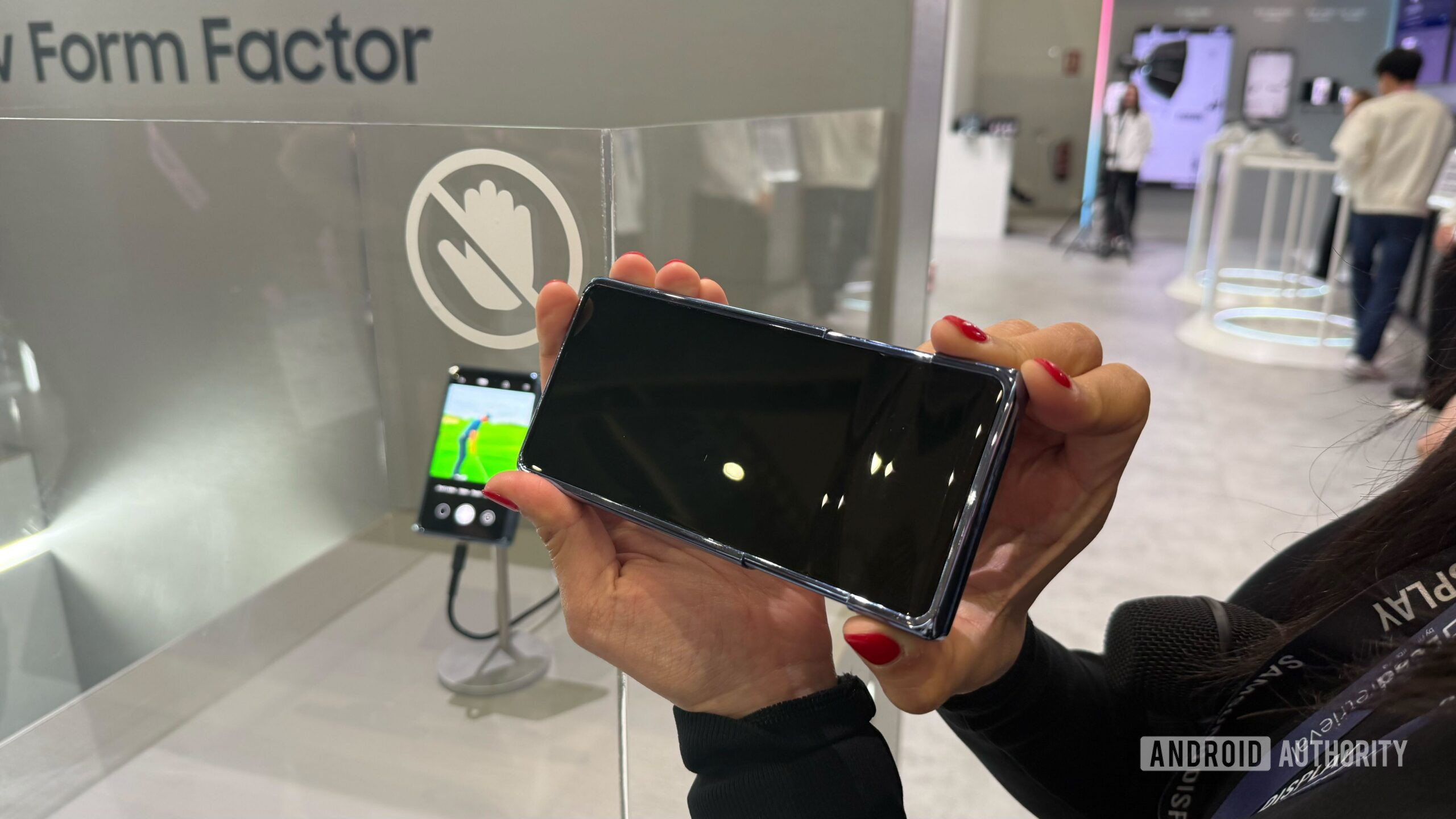 Samsung Display Mobile Slidable 1 Samsung Display Mobile Slidable 1