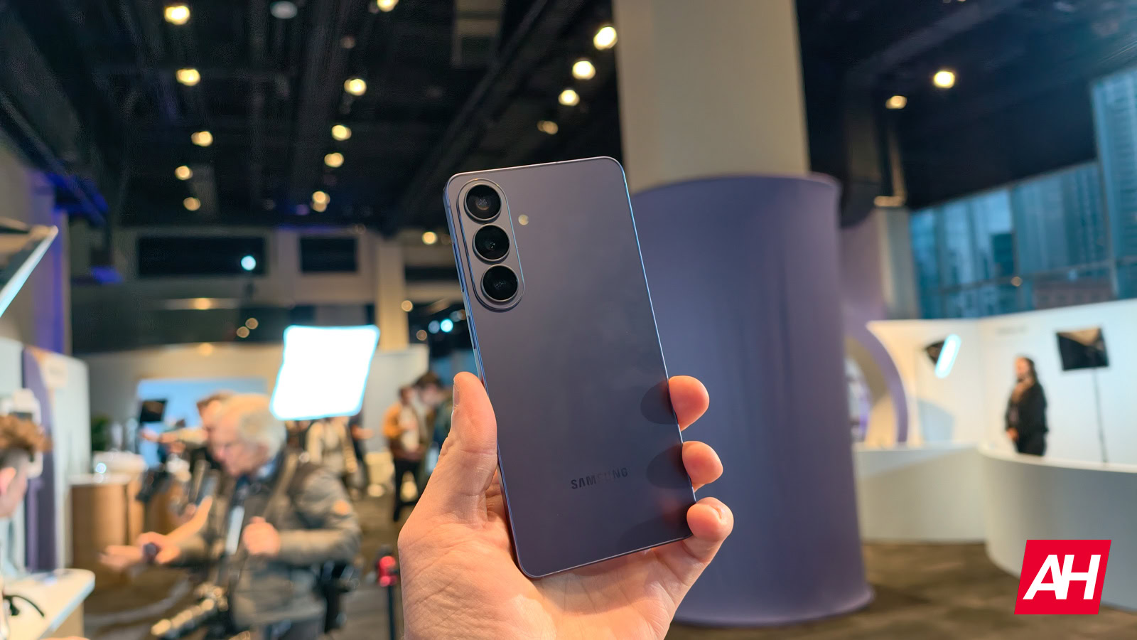 Samsung Galaxy S26 S26 Plus AH AM 19