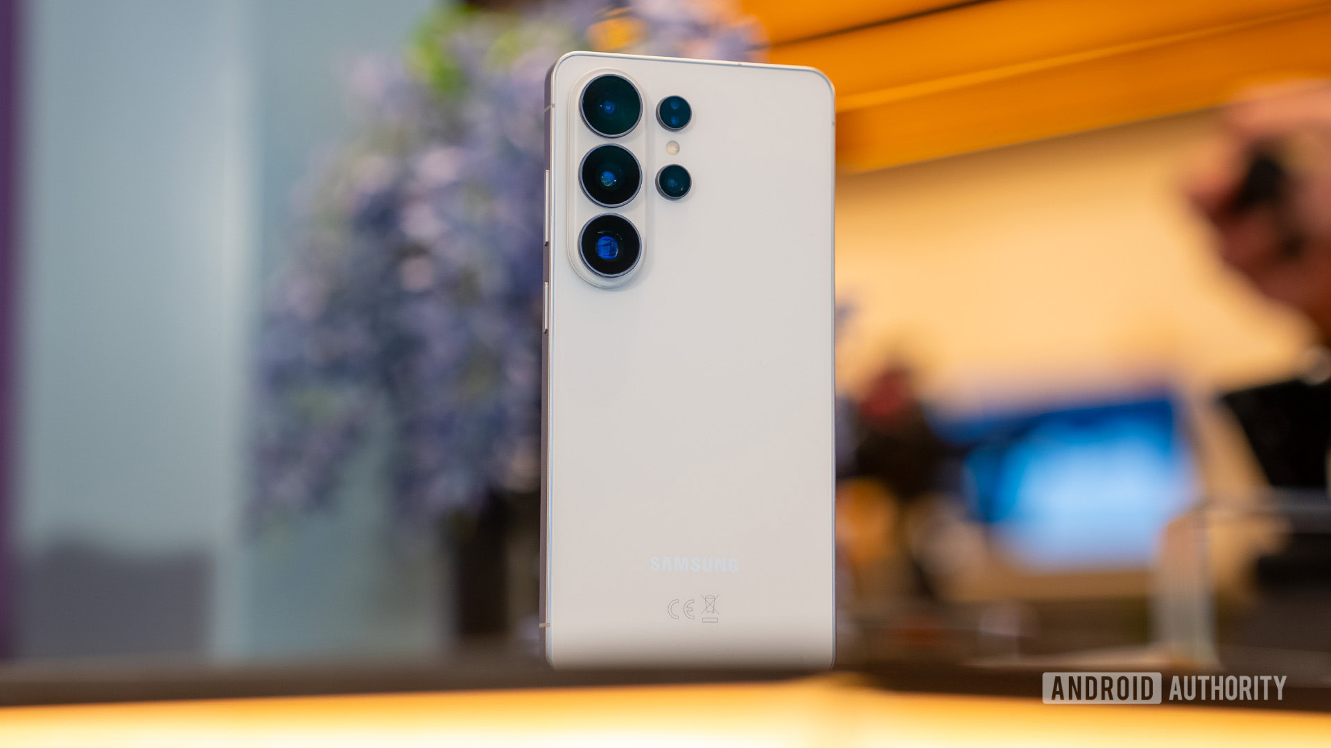 Samsung Galaxy S26 Ultra white stood up side angle