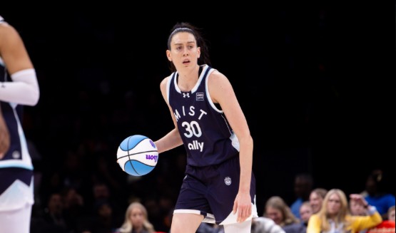 WNBA stars dazzle packed Brooklyn crowd in Unrivaled semifinals