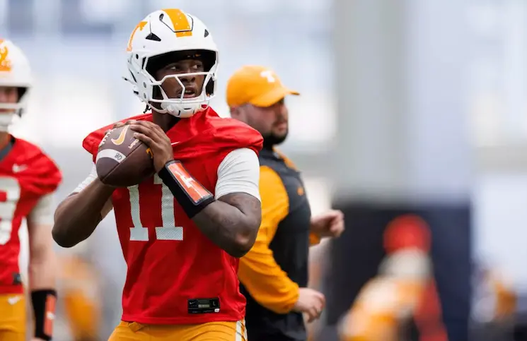 College Football Film Analyst Makes Pick for Tennessee's Starting Quarterback