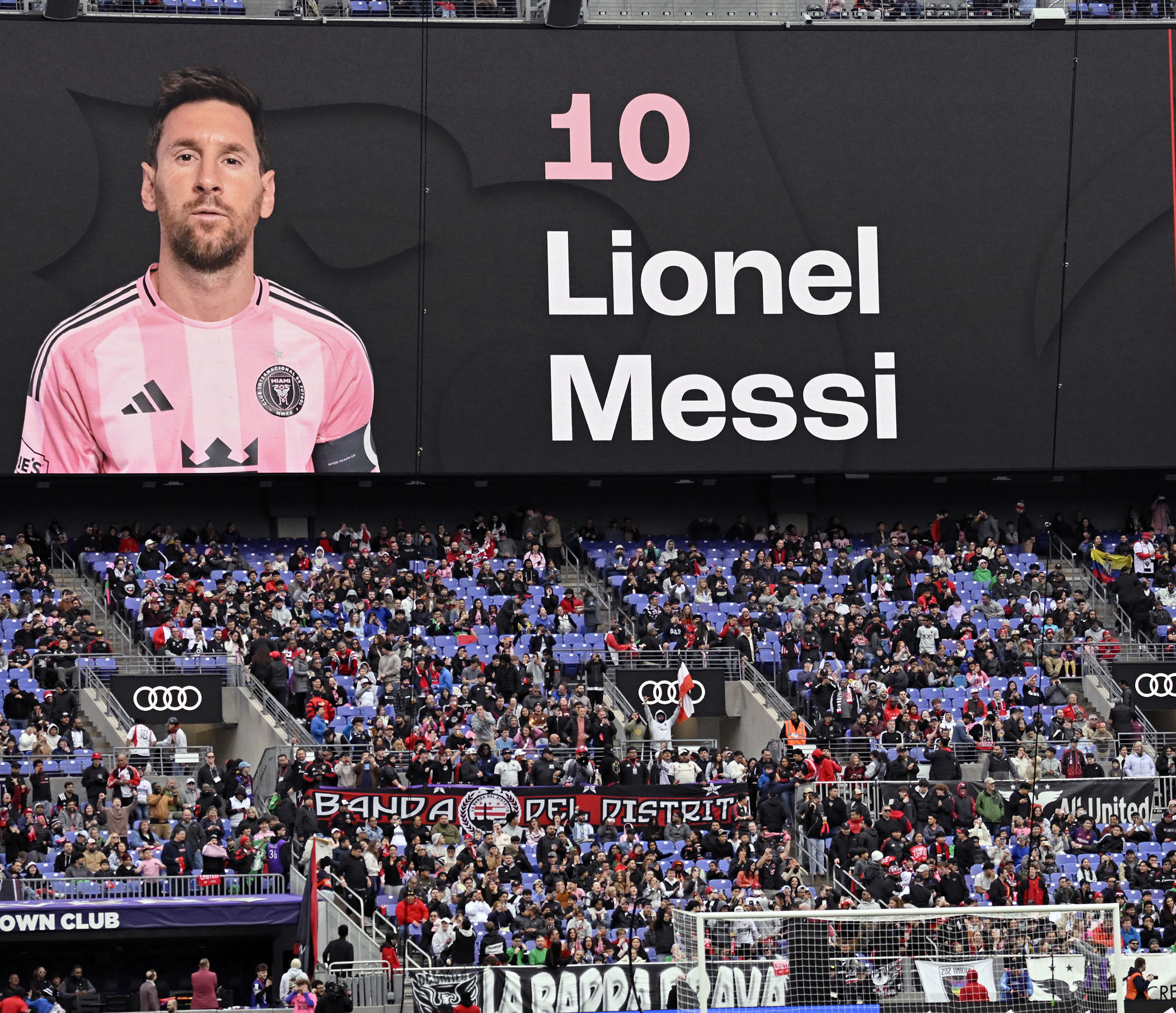 The scoreboard at M&T Bank Stadium introduce Inter Miami Star...