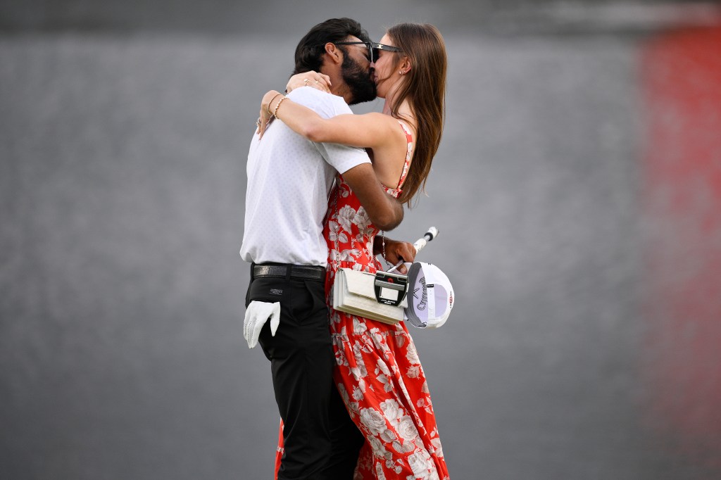 Back‑nine charge lifts Akshay Bhatia to API title after Daniel Berger’s late‑round slip