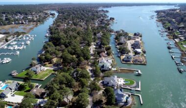 Virginia Beach’s Bay Island weathers sewage spill, sinkhole issues – The Virginian-Pilot