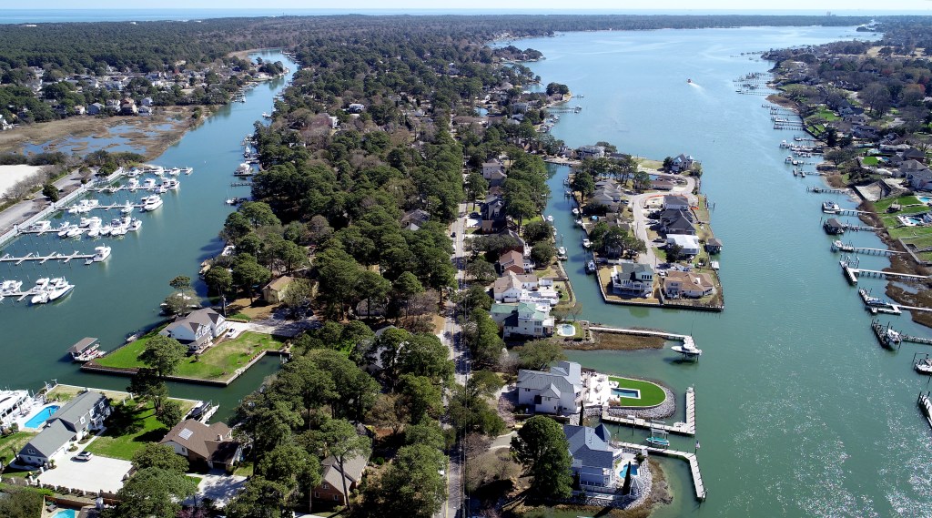 Virginia Beach’s Bay Island weathers sewage spill, sinkhole issues – The Virginian-Pilot