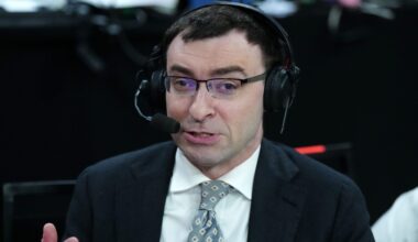 Mar 15, 2024; Las Vegas, NV, USA; FS1 announcer Jason Benetti during the game between the Colorado Buffaloes and the Washington State Cougars at T-Mobile Arena. Mandatory Credit: Kirby Lee-USA TODAY Sports