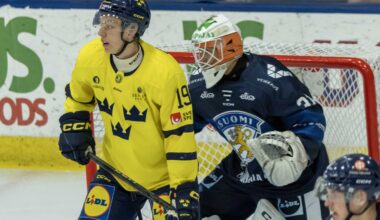 Flyers prospect Jack Berglund playing beyond his years in SHL