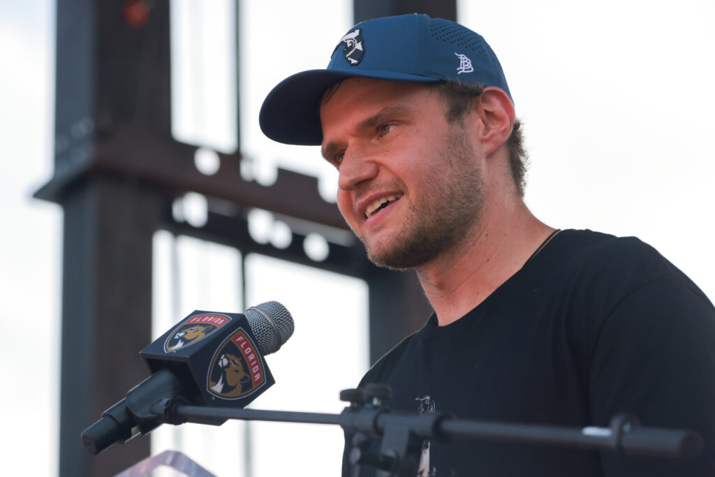 Aleksander Barkov Returns To Practice – Pro Hockey Rumors