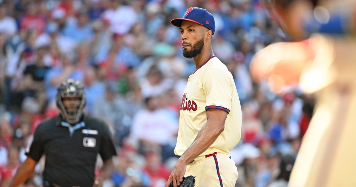 Phillies extend ace Cris Sánchez even further, through 2032 season