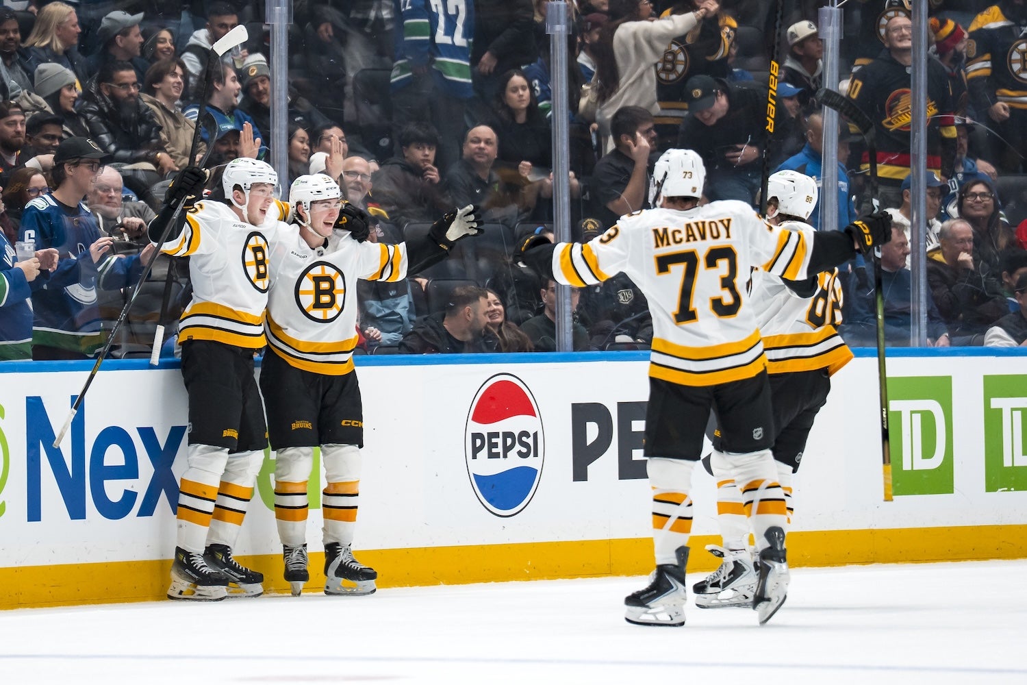 Bruins poised to turn back to sneaky-great forward line vs. Devils - 98.5 The Sports Hub