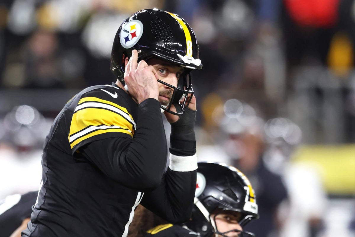 Steelers are waiting on Aaron Rodgers, a fitting moment for a franchise without an answer