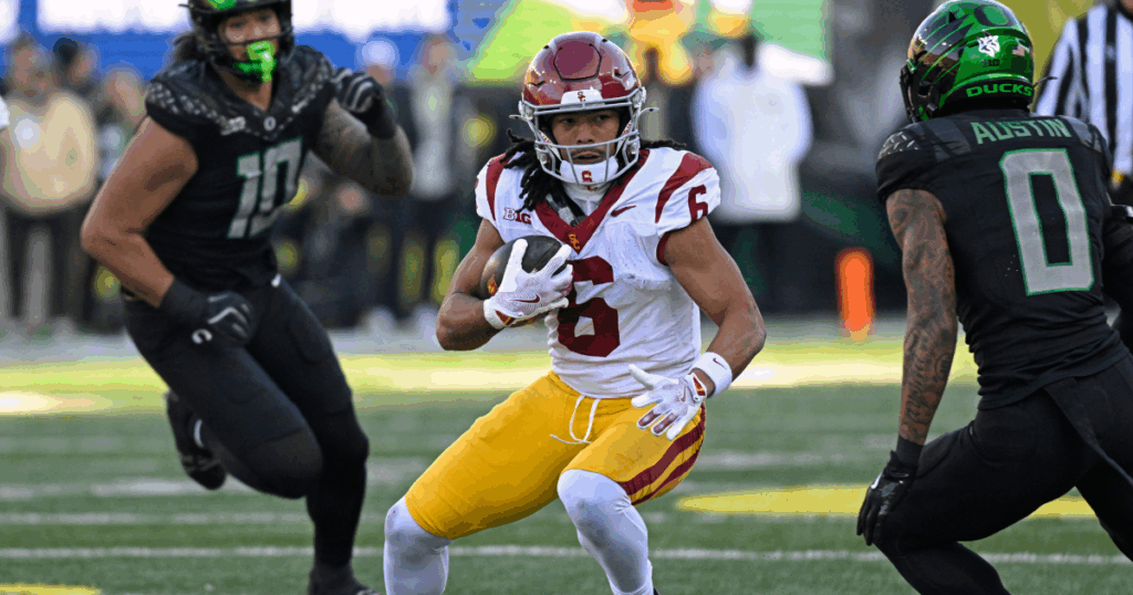 USC Trojans wide receiver Makai Lemon (6) catches a pass during the first half against the Oregon Ducks at Autzen Stadium