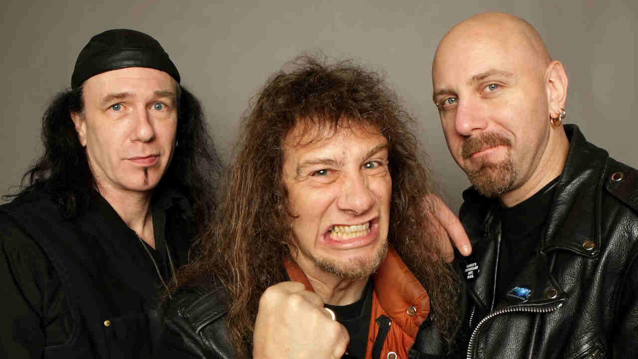 Anvil posing for a photograph in 2008