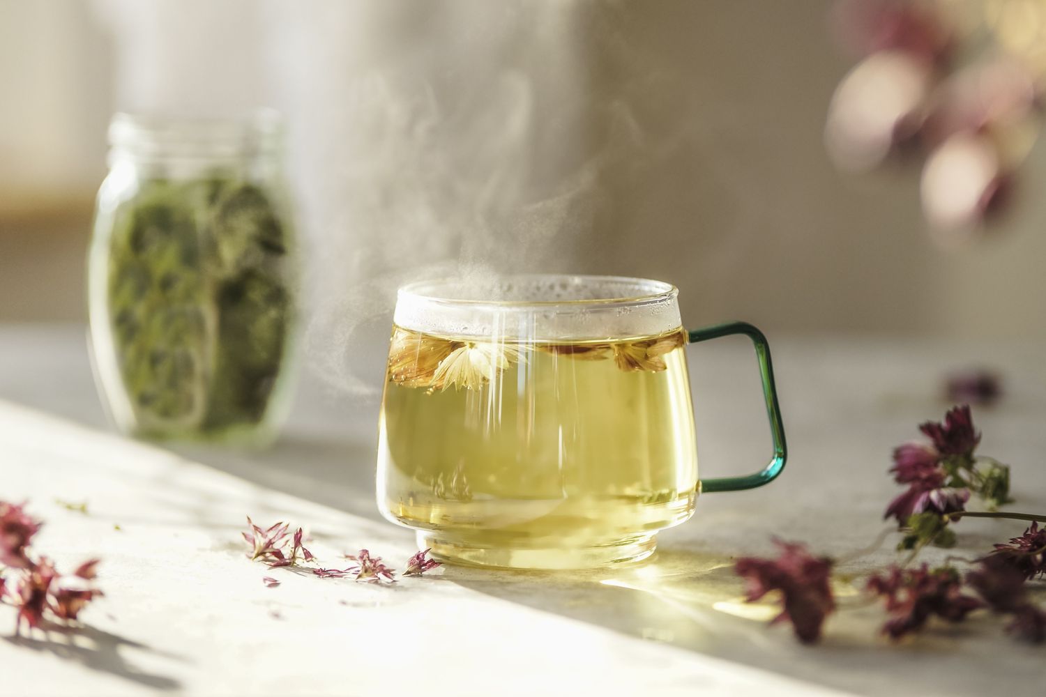 Here’s What Happens When You Drink Tea Every Day, According to Registered Dietitians