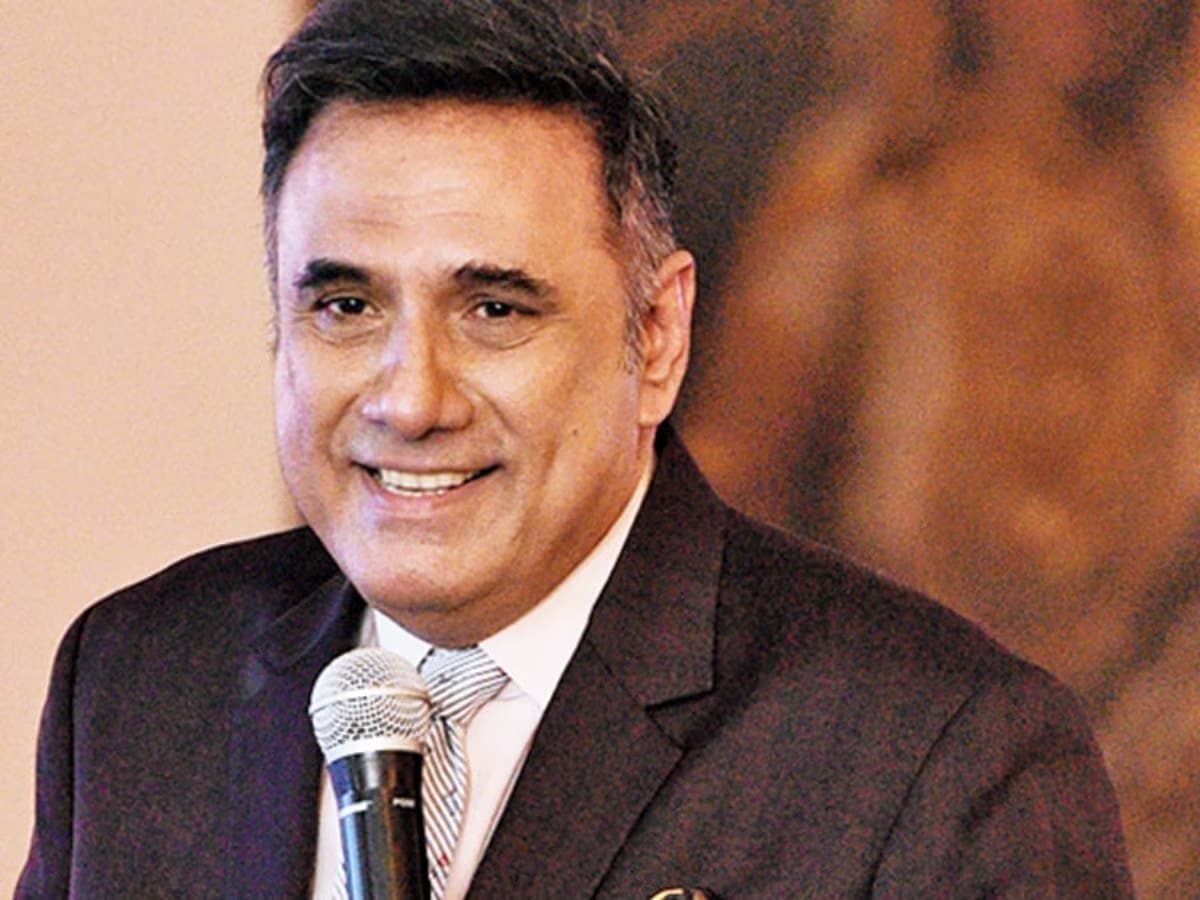 Irani studied a waiter course at Mithibai College which helped him get a job at the Taj Mahal Palace in Mumbai where he served guests and worked in room service. After his father passed away, he helped his mother, Jerbanoo, manage a small wafer shop, Golden Wafers, at Grant Road in South Mumbai. Life was filled with financial challenges, mounting responsibilities and limited opportunities. There was no easy path to success and certainly no industry connections. But Irani had the ability to keep going despite difficulties.