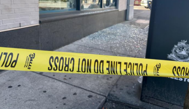 Man charged after breaking store windows in downtown Charleston, police say