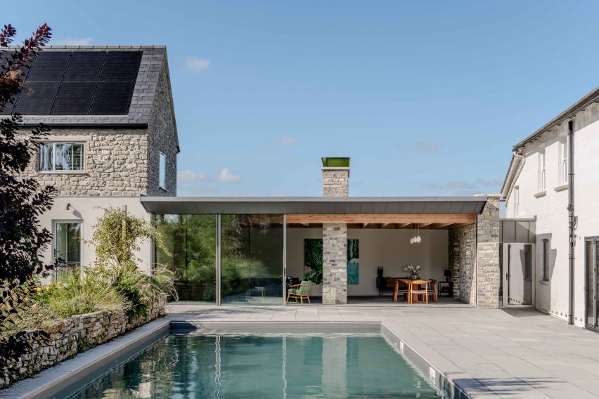 Low-lying house extension