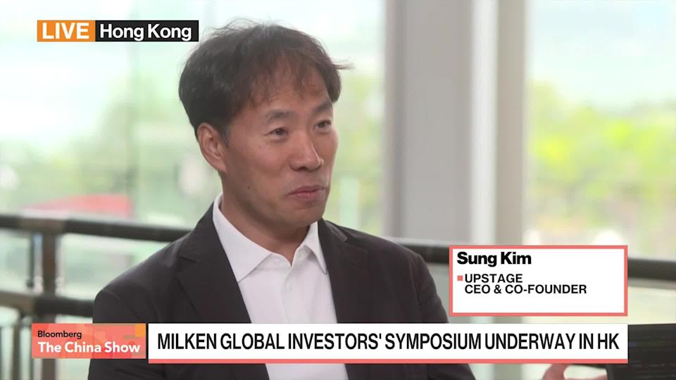 South Korean AI startup Upstage says it’s in talks with its investor, AMD, for the potential purchase of 10,000 AI chips. Upstage CEO Sung Kim discusses his recent meeting with AMD chief Lisa Su in Seoul, as well as his company’s edge in competing in South Korea’s AI ‘squid game’. He speaks with Minmin Low at the Milken Institute’s “Global Investors’ Symposium” in Hong Kong.Source: Bloomberg