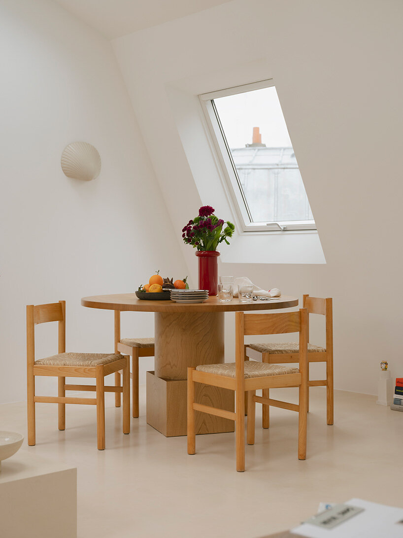 acte deux unifies parisian 'maids' rooms' into 55-square-meter attic apartment - 6