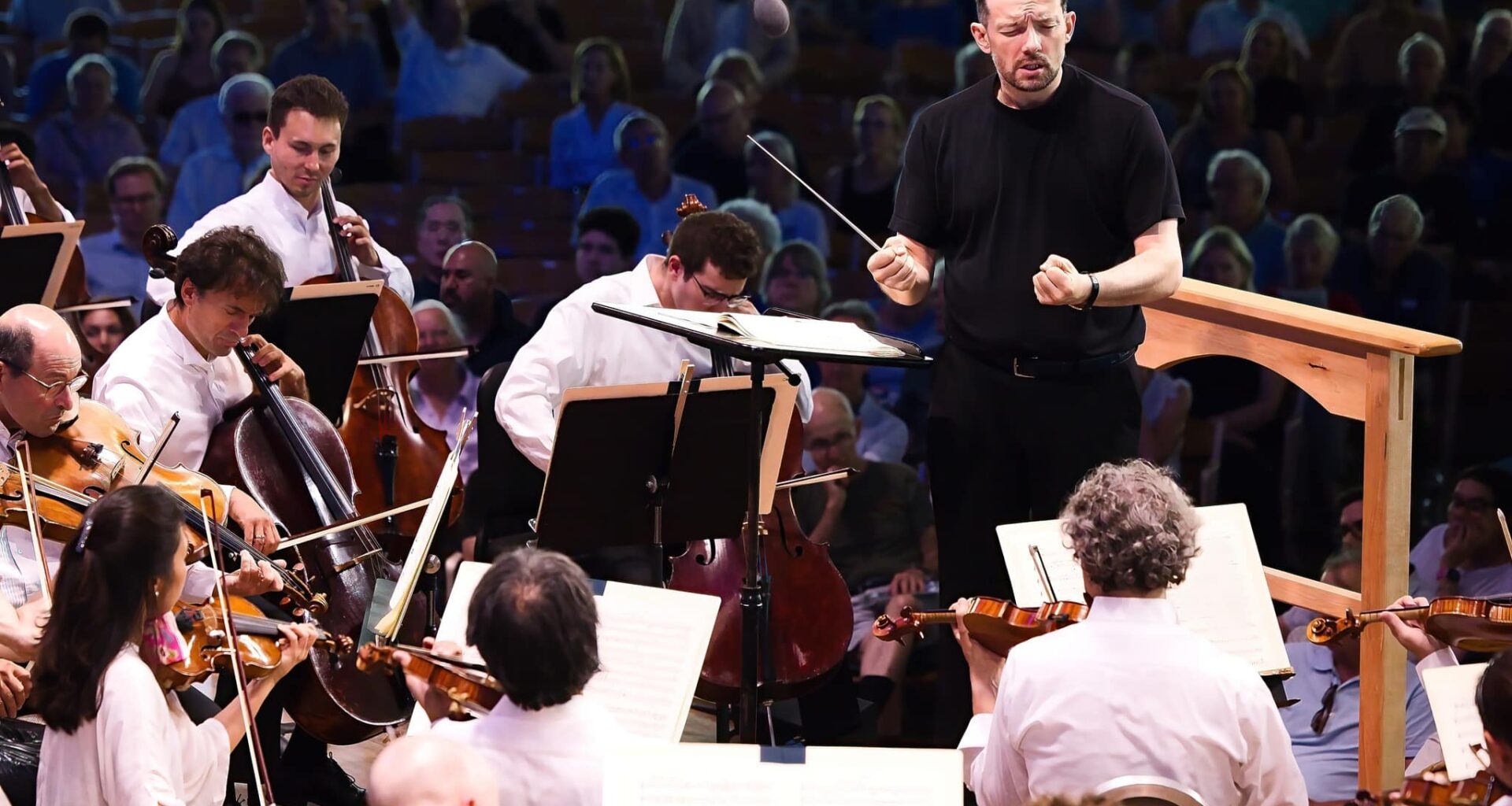 Bombshell in Boston as Symphony drops music director
