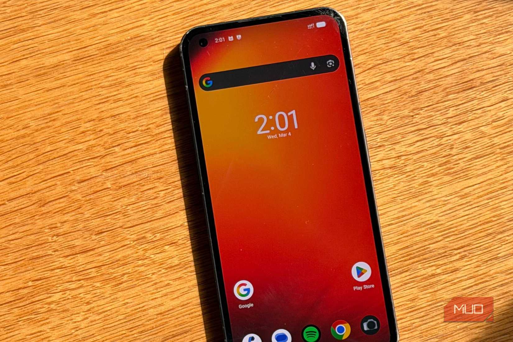 Android phone running LineageOS showing the home screen