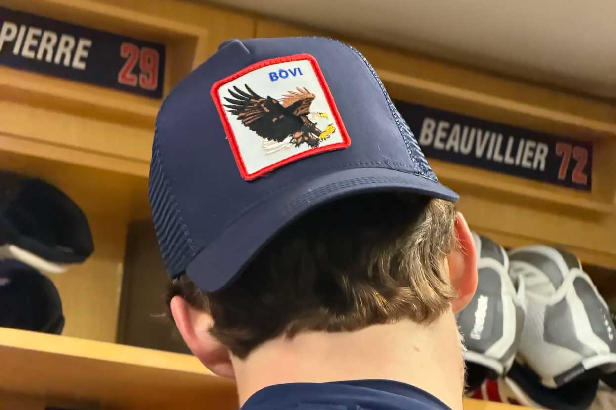 Anthony Beauvillier wearing a Bovi hat