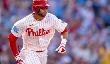 Justin Crawford gets 2 hits in highly anticipated Phillies debut. His All-Star father hopes for 3,000.
