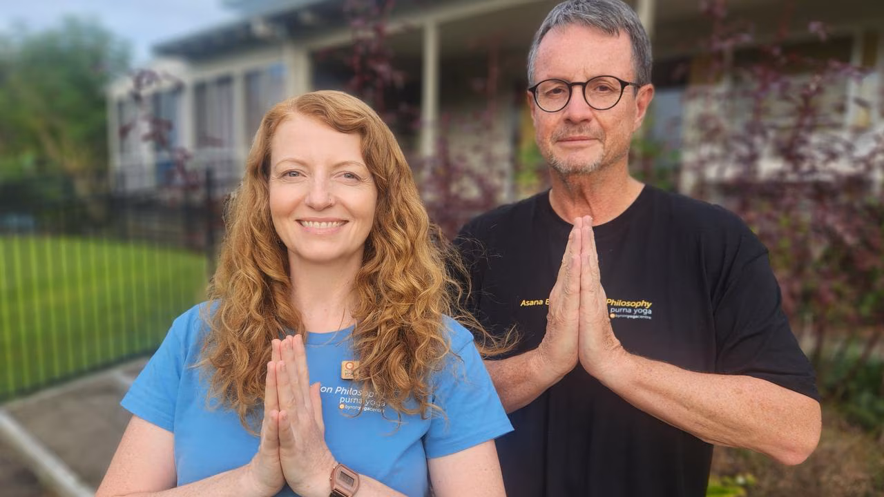 Doctor’s yoga retreat cuts stress, lowers blood pressure