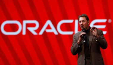 Oracle Larry Ellison